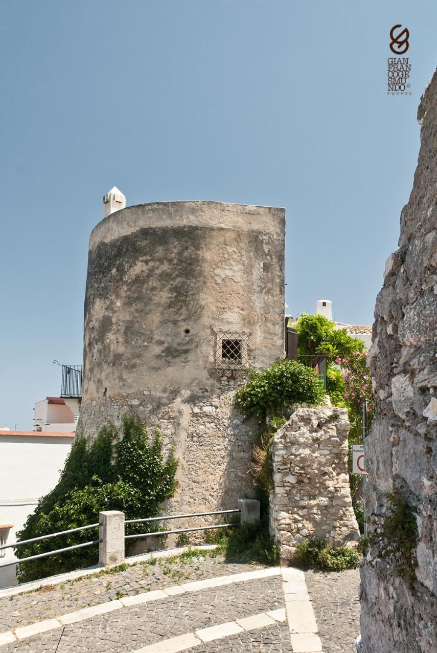 Torre La Mezzaluna Bed and Breakfast Vieste Esterno foto