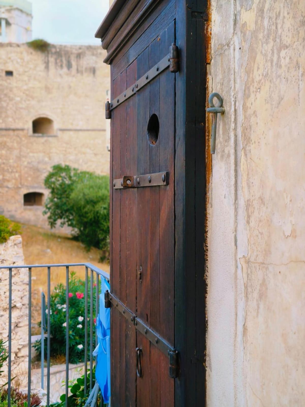 Torre La Mezzaluna Bed and Breakfast Vieste Esterno foto