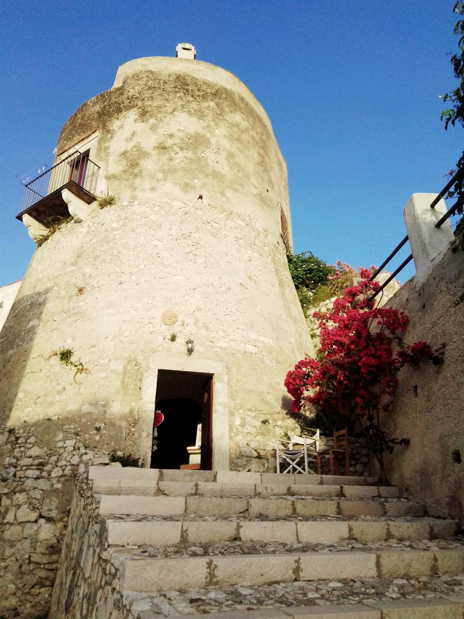 Torre La Mezzaluna Bed and Breakfast Vieste Esterno foto